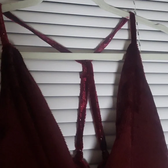 NWT Lulus L Stunning Ways Wine Red Velvet Sleeveless Mini Dress - Picture 9 of 15